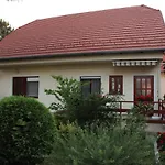 Erika Apartmanhazak