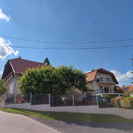 아파트 Erika Apartmanhazak *