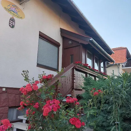 Erika Apartmanhazak