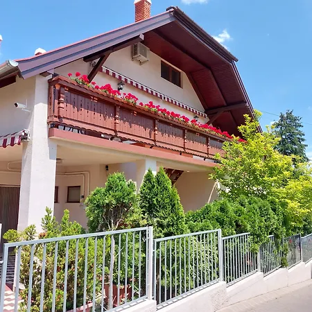 Apartment Erika Apartmanhazak Heviz