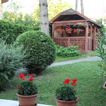 Erika Apartmanhazak Daire