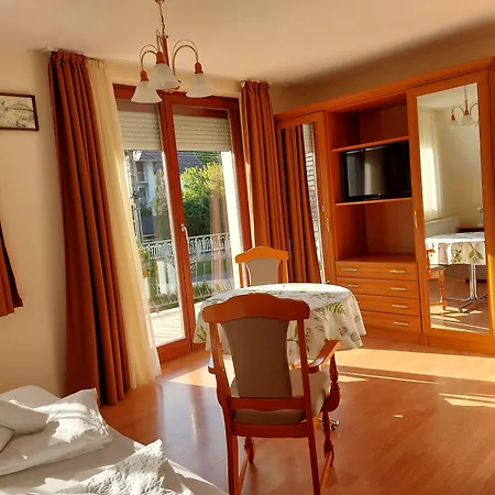 Apartment Erika Apartmanhazak