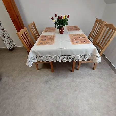 Apartment Erika Apartmanhazak *