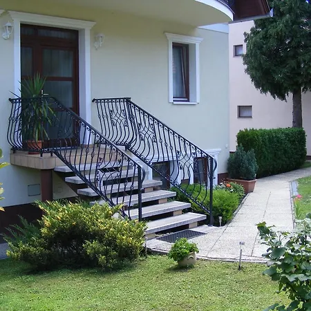 Erika Apartmanhazak Hévíz