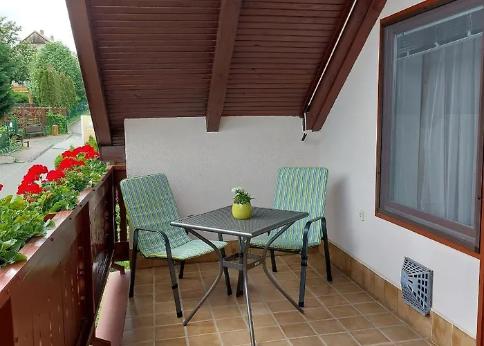 Erika Apartmanhazak Apartament Héviz