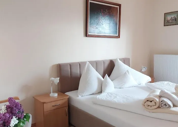 Erika Apartmanhazak Apartament Héviz