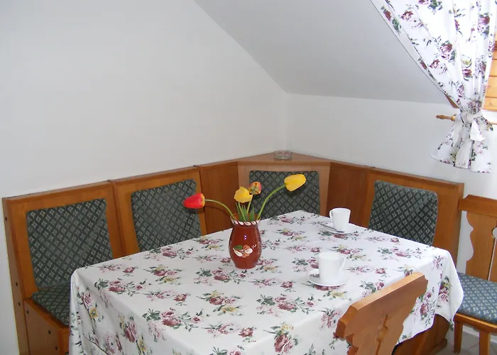 Erika Apartmanhazak * Héviz