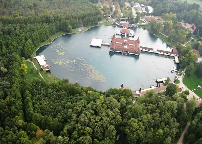 Erika Apartmanhazak * Héviz